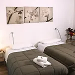 فندق Al مانديلو ديل لاريو