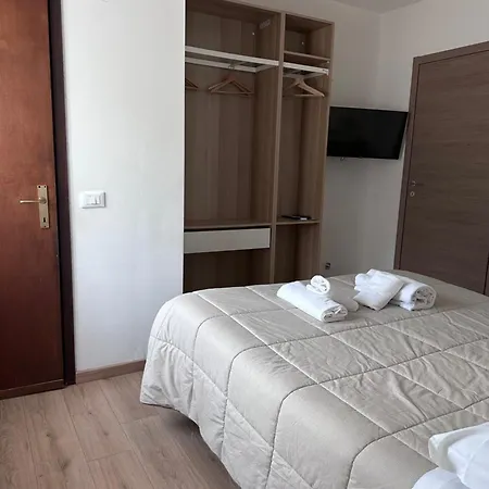 Hotel Al Mandello del Lario