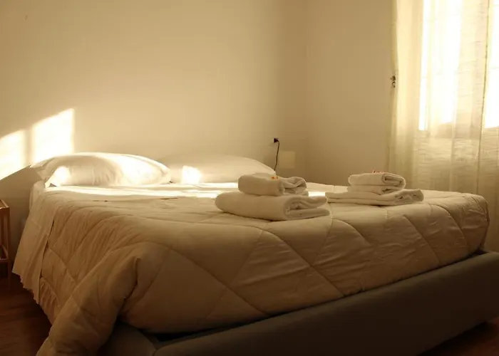 Al Манделло-дель-Ларио