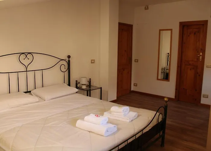 Al Манделло-дель-Ларио