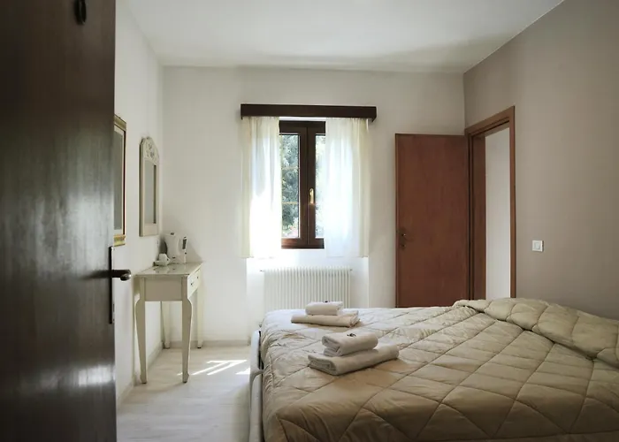 Al Манделло-дель-Ларио