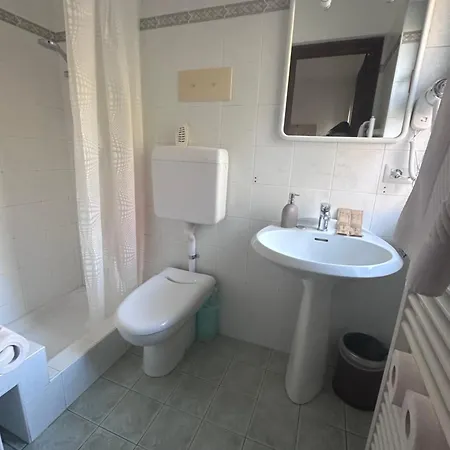 Al 2* Mandello del Lario